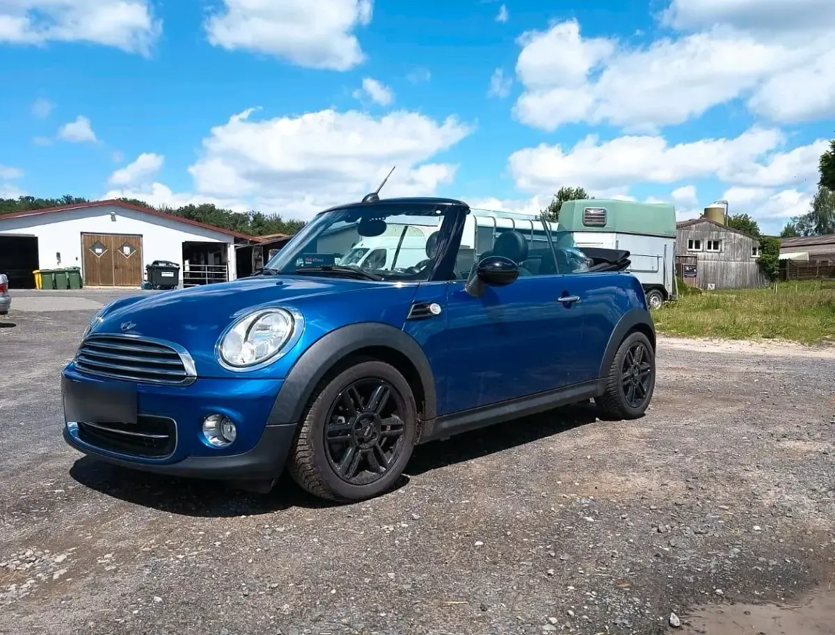 Gebraucht Mini One Cabriolet 98 PS (72 kW) 2014 Blau Cabrio