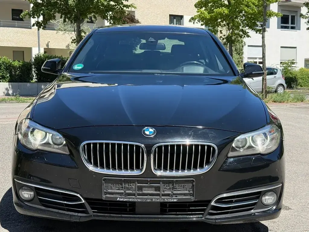 Gebraucht BMW 530 Performance 258 PS (189 kW) 2014 Schwarz Kombi
