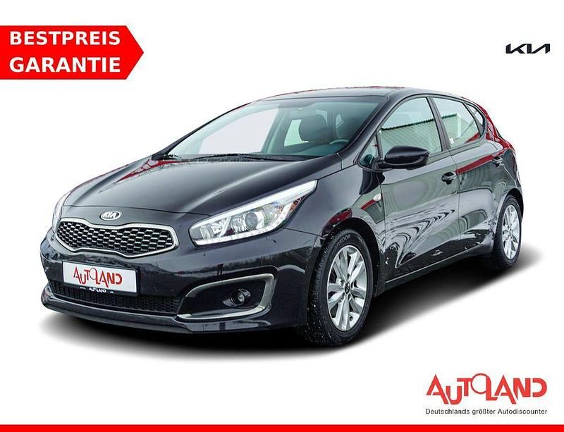Gebraucht Kia Ceed Attract 99 PS (72 kW) 2018 Schwarz Kleinwagen
