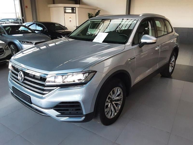Silber Gebraucht 2020 VW Touareg SUV | 37.990 € (Superpreis) - Bild 1/4
