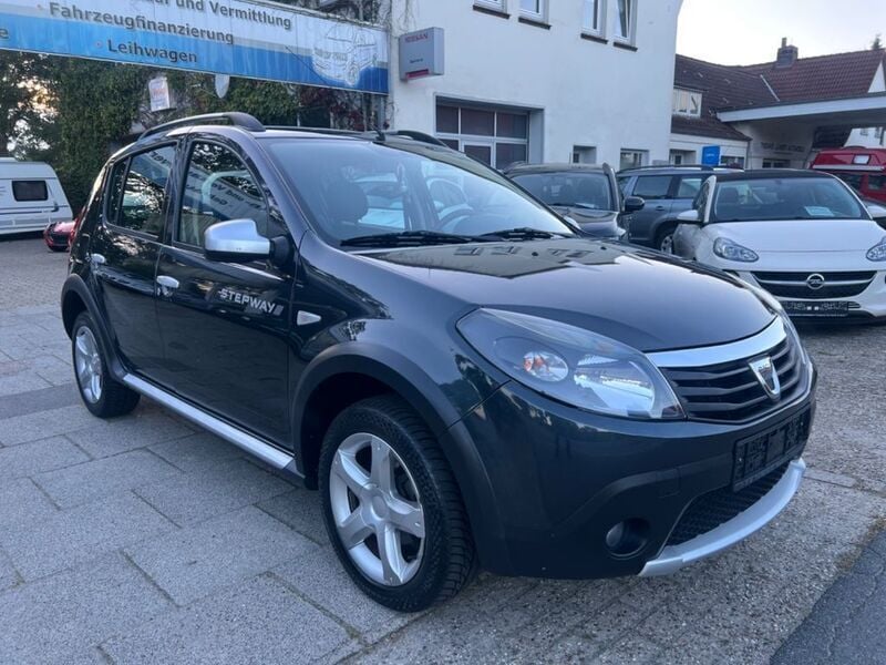 Używany Dacia Sandero Stepway 84 KM (61 kW) 2012 Szary Hatchback
