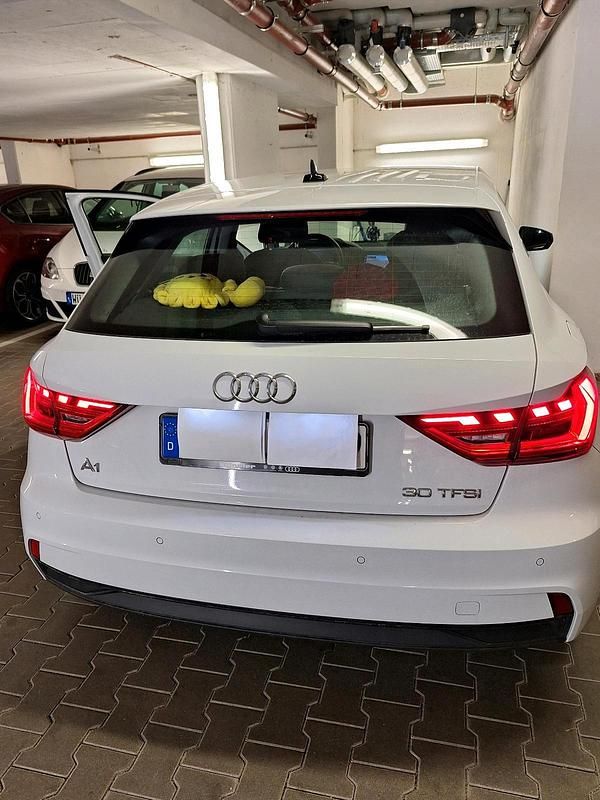 Weiß Gebraucht 2019 Audi A1 Kleinwagen | 15.999 € (Fairer Preis) - Bild 1/4