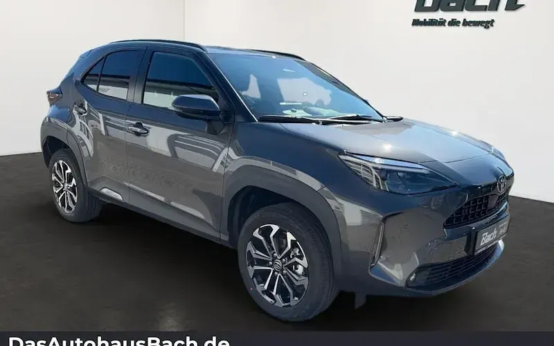 Gebraucht Toyota Yaris Cross 130 PS (95 kW) 2026 Grau SUV