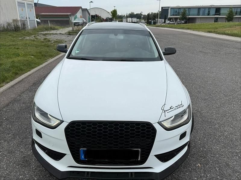 Second-hand Audi A4 Ambiente 143 CP (105 kW) 2015 Alb Break