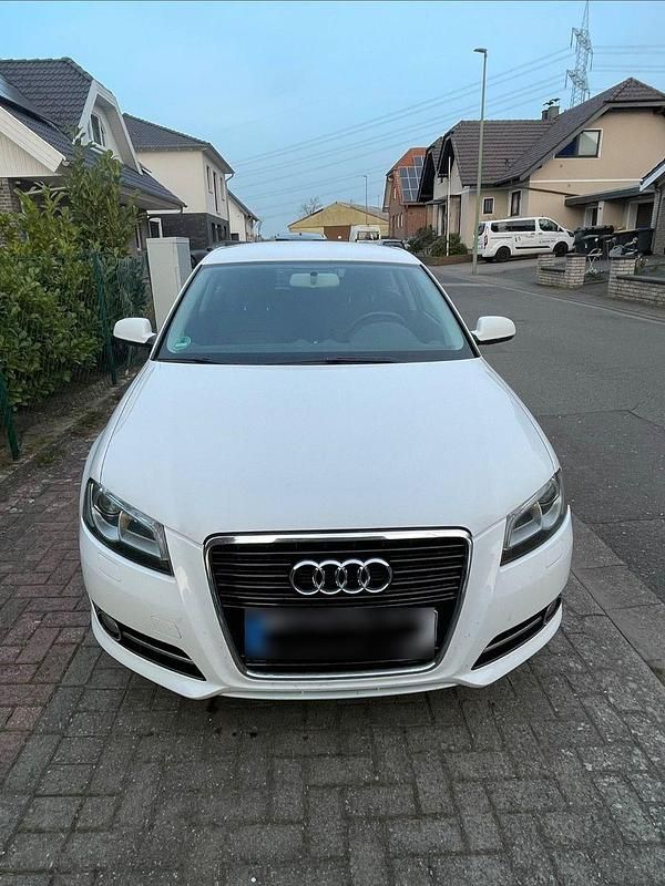 Gebraucht Audi A3 Ambition 116 PS (85 kW) 2011 Weiß Kleinwagen