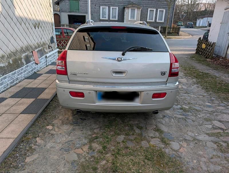 Gebraucht Chrysler 300C 218 PS (160 kW) 2007 Silber Kombi