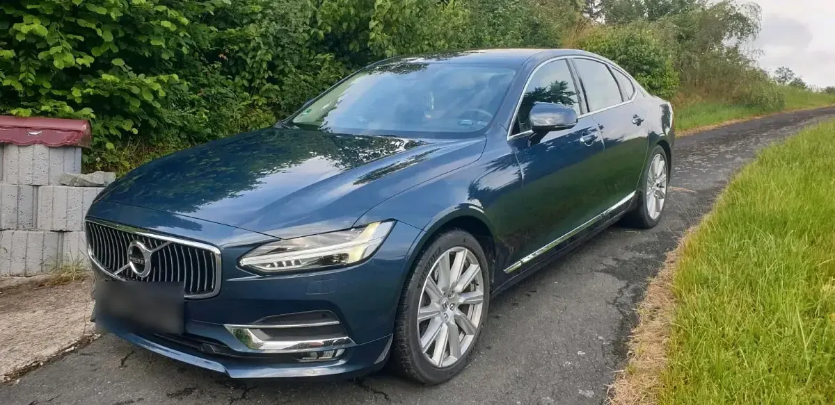 Gebraucht Volvo S90 254 PS (186 kW) 2018 Blau Limousine
