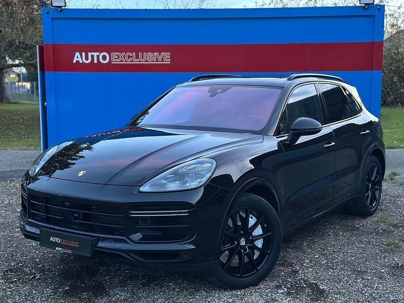 Schwarz Gebraucht 2017 Porsche Cayenne Turbo Sport SUV | 59.950 € - Bild 1/4