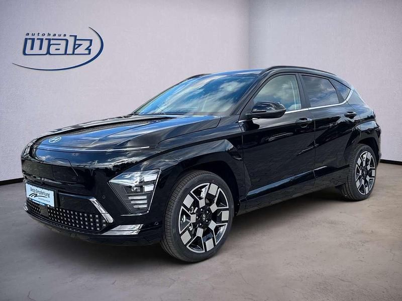 Abyss black Gebraucht 2023 Hyundai Kona Prime SUV | 34.498 € (Fairer Preis) - Bild 1/4