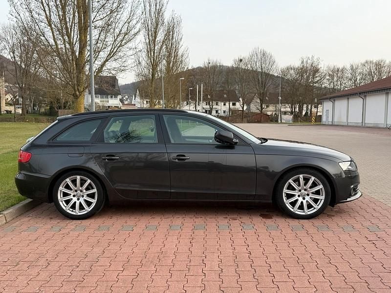 Gebraucht Audi A4 S-Line 160 PS (117 kW) 2010 Schwarz Kombi