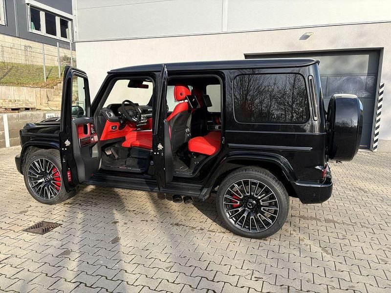 Schwarz Neu 2025 Mercedes G63 AMG AMG SUV | 249.900 € (Guter Preis) - Bild 1/4