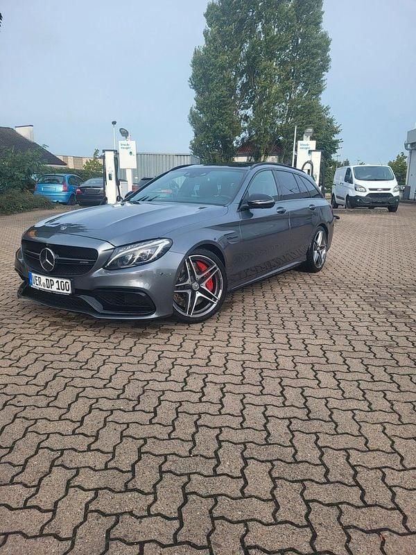 Grau Gebraucht 2017 Mercedes C63 AMG AMG Kombi | 39.900 € (Guter Preis) - Bild 1/4