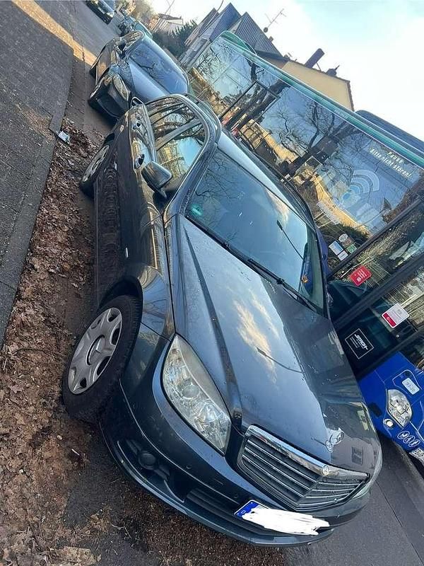 Gebraucht Mercedes C200 136 PS (100 kW) 2010 Kombi