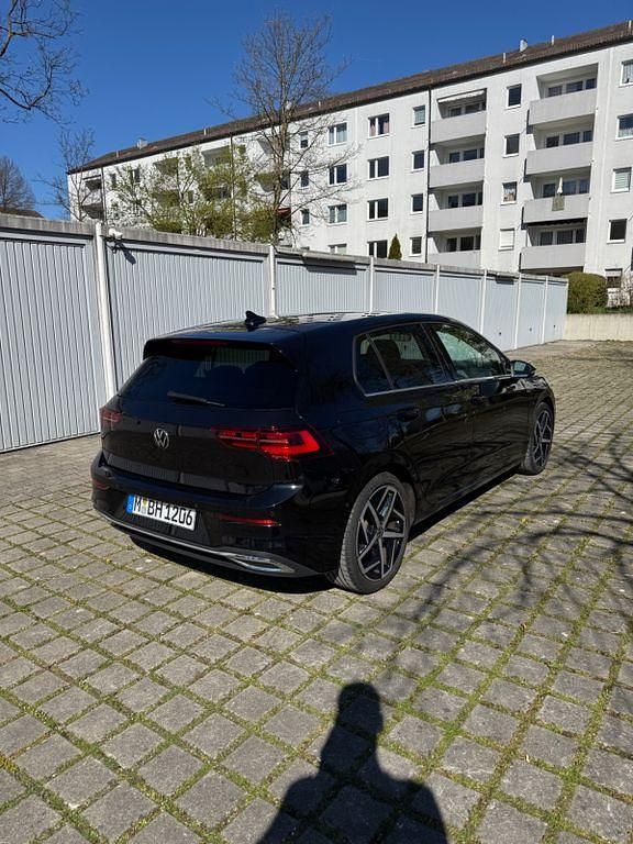 Gebraucht VW Golf VII Style 150 PS (110 kW) 2020 Schwarz Limousine