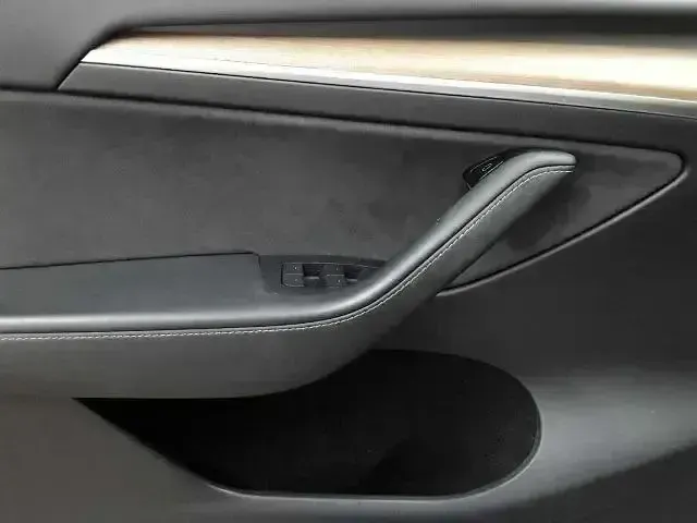Gebraucht Tesla Model Y 378 kW (514 PS) 2021 Andere SUV