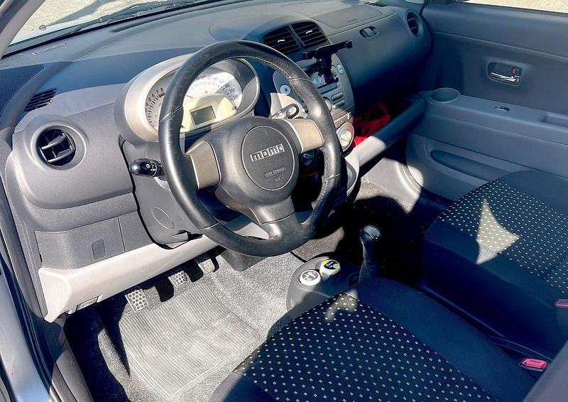 Gebraucht Daihatsu Sirion 87 PS (63 kW) 2009 Silber Kleinwagen