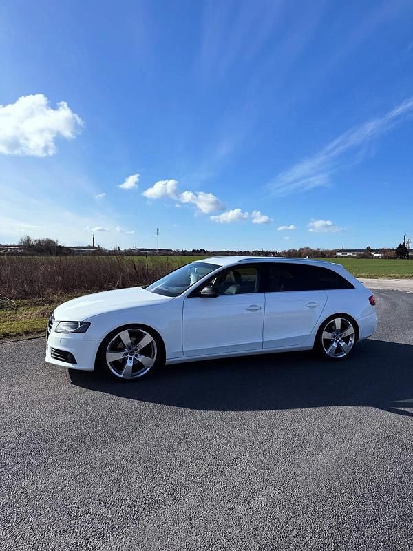Gebraucht Audi A4 143 PS (105 kW) 2011 Weiß Kombi
