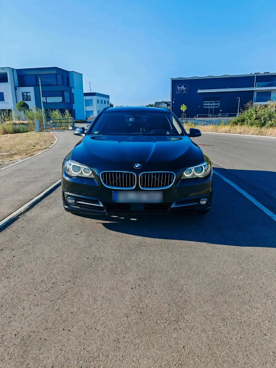 Gebraucht BMW 525 Luxury Line 218 PS (160 kW) 2026 Schwarz Kombi