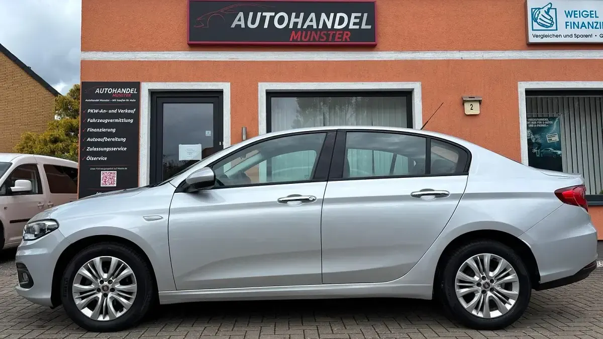Gebraucht Fiat Tipo 95 PS (69 kW) 2016 Silber Limousine