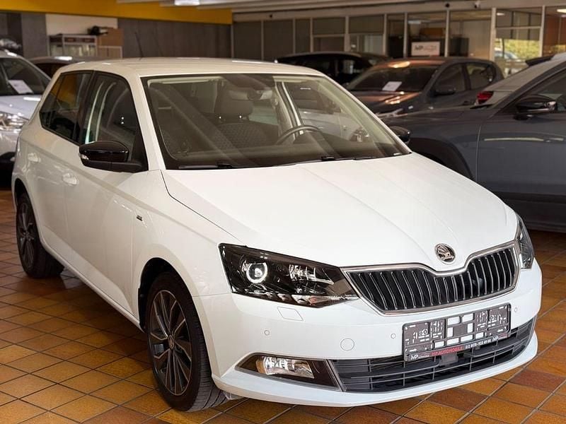 Gebraucht Skoda Fabia Drive 75 PS (55 kW) 2017 Weiß Limousine