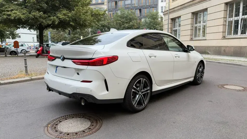 Gebraucht BMW 220 Gran Coupé M Sport 190 PS (139 kW) 2021 Weiß Coupé