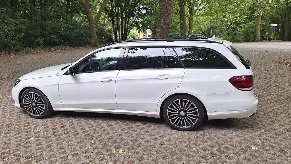 Gebraucht Mercedes E250 204 PS (150 kW) 2016 Weiß Kombi