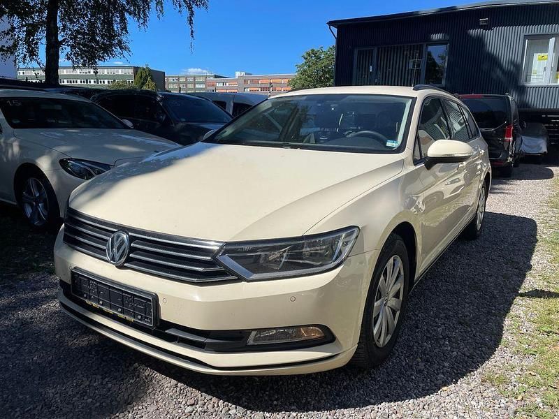 Gebraucht VW Passat 150 PS (110 kW) 2016 Beige Limousine