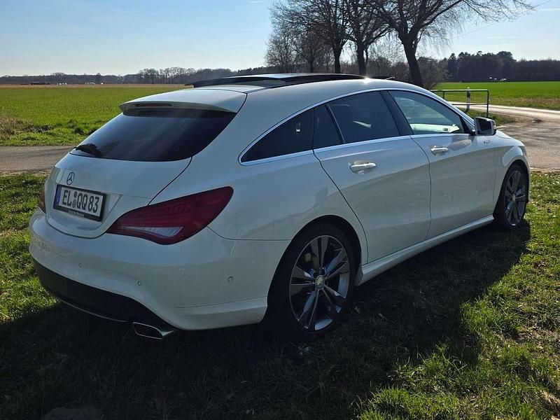 Gebraucht Mercedes CLA200 156 PS (114 kW) 2015 Weiß Kombi