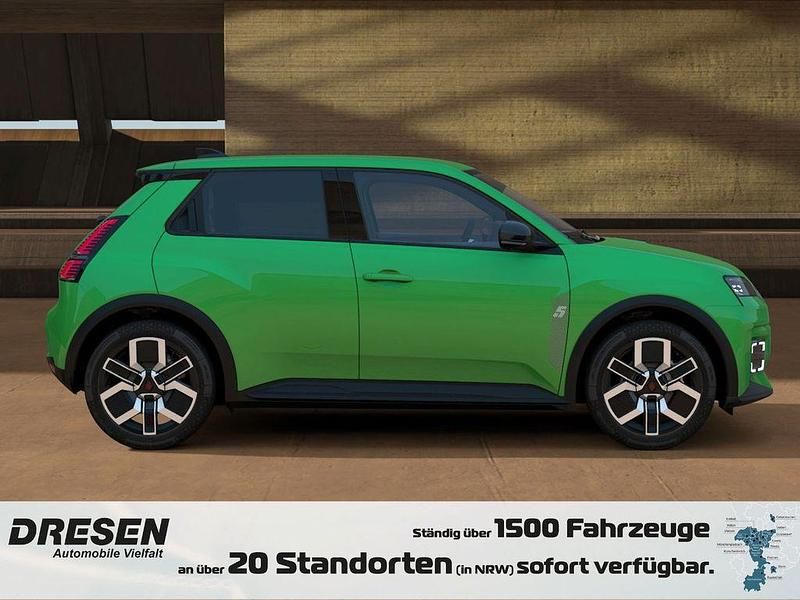 Neu Renault 5 E-Tech Urban 89 kW (122 PS) 2026 Grün Limousine