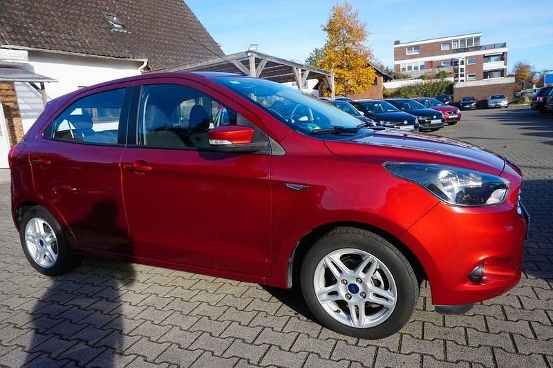 Gebraucht Ford Ka Plus Cool & Sound Edition 86 PS (63 kW) 2016 Rot Kleinwagen