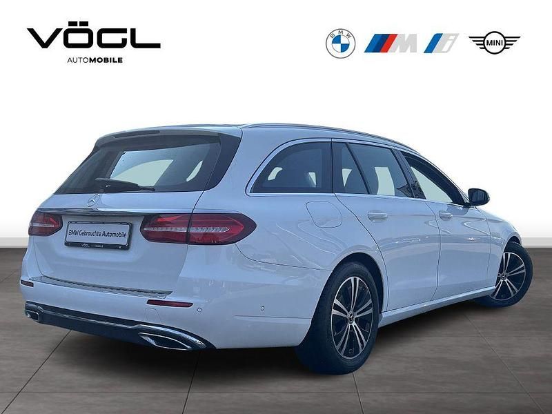 Gebraucht Mercedes E200 Avantgarde 160 PS (117 kW) 2020 Weiß Kombi
