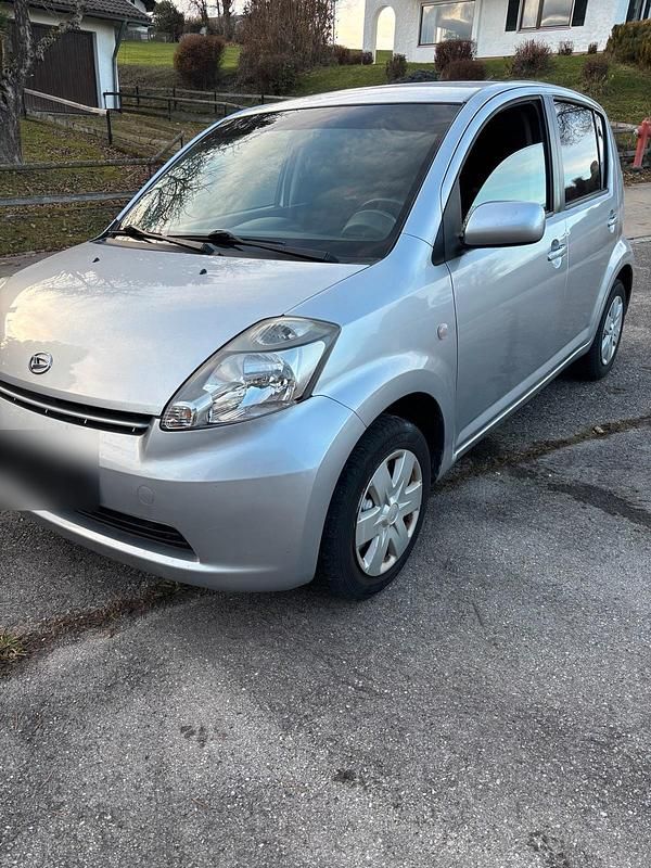 Gebraucht Daihatsu Sirion 70 PS (51 kW) 2006 Beige Kleinwagen