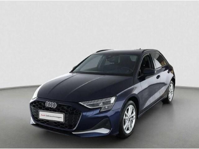 Gebraucht Audi A3 Advanced 150 PS (110 kW) 2025 Navarrablau metallic Limousine