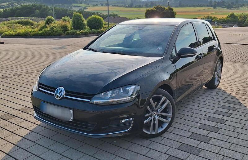 Schwarz Gebraucht 2016 VW Golf VII Highline Limousine | 13.500 € (Fairer Preis) - Bild 1/4