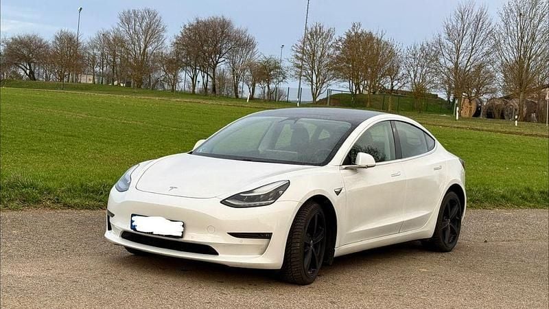 Gebraucht Tesla Model 3 324 kW (441 PS) 2020 Weiß Limousine