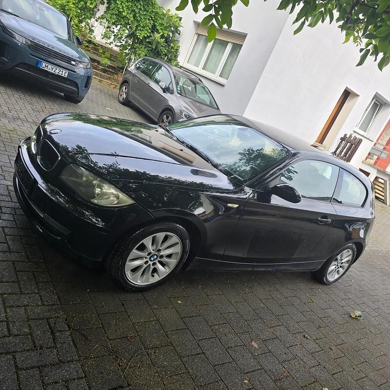 Schwarz Gebraucht 2008 BMW 116 M Sport Kleinwagen | 2.100 € - Bild 1/4