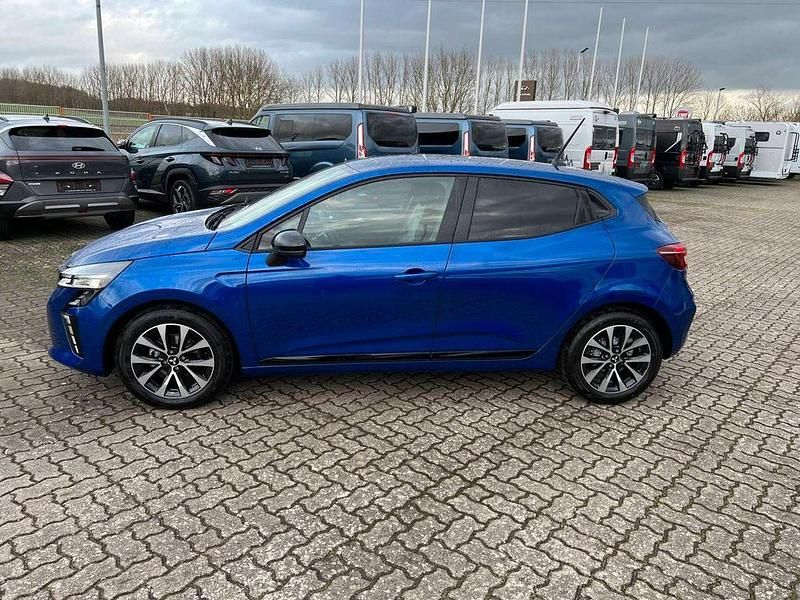 Neu Mitsubishi Colt Plus 91 PS (66 kW) 2025 Blau Limousine