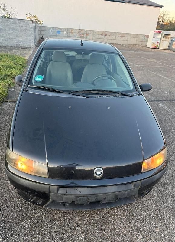 Schwarz Gebraucht 2003 Fiat Punto Kleinwagen | 499 € - Bild 1/4
