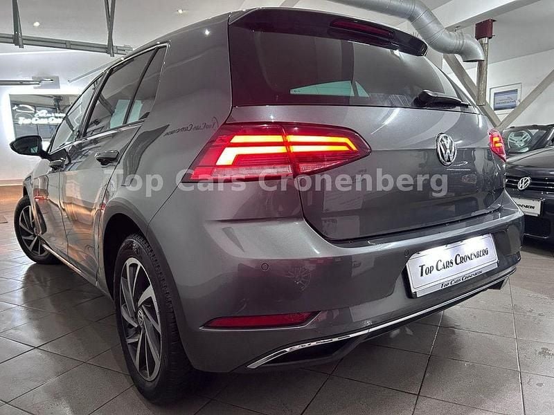 Gebraucht VW Golf VII Sound 110 PS (80 kW) 2017 Grau Limousine