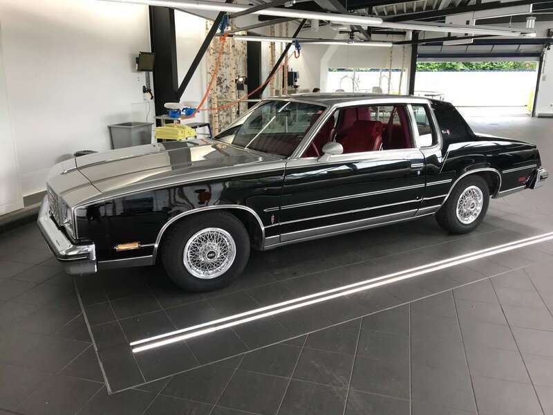 Schwarz Gebraucht 1979 Oldsmobile Delta 88 Coupé | 12.500 € - Bild 1/4