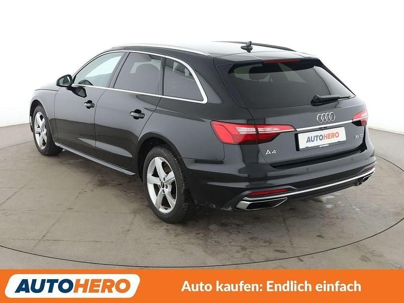 Gebraucht Audi A4 Advanced 163 PS (119 kW) 2022 Schwarz Kombi