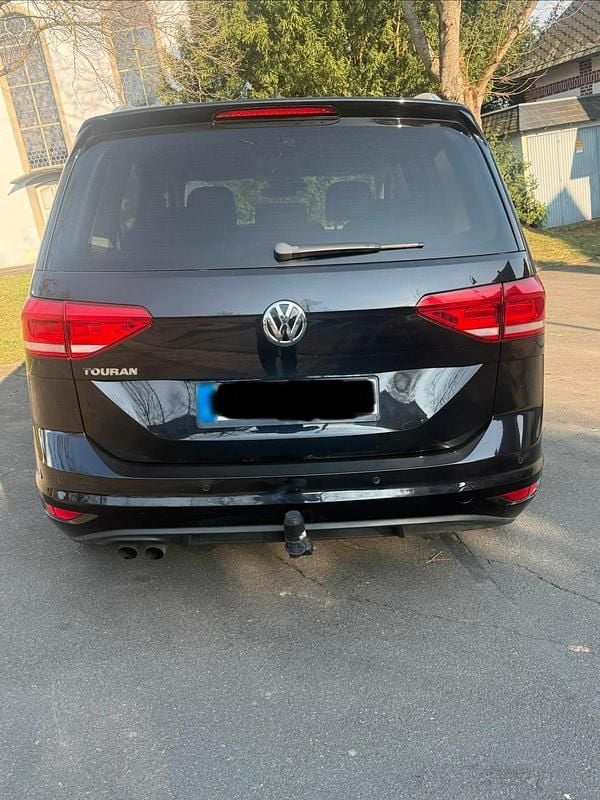 Gebraucht VW Touran Join 150 PS (110 kW) 2018 Schwarz Van / Kleinbus