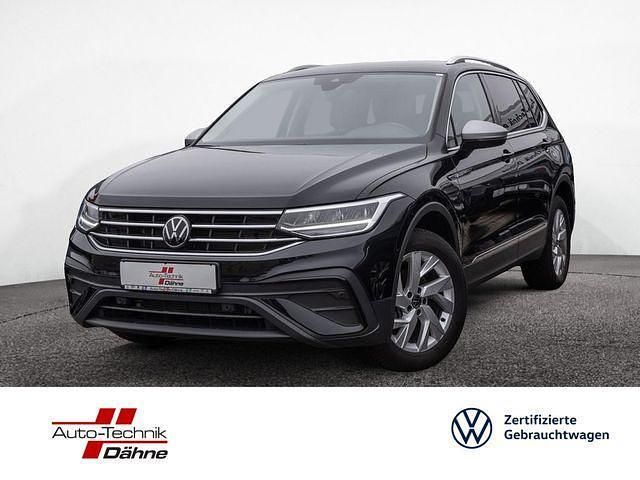 Deep black Gebraucht 2024 VW Tiguan Allspace Life SUV | 38.980 € (Etwas zu teuer) - Bild 1/4