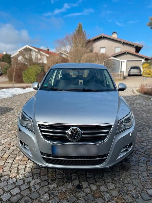 Silber Gebraucht 2009 VW Tiguan SUV | 8.000 € (Fairer Preis) - Bild 1/4