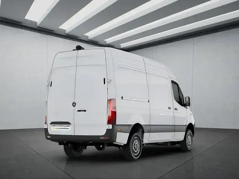 Gebraucht Mercedes Sprinter 190 PS (139 kW) 2025 Weiß Van