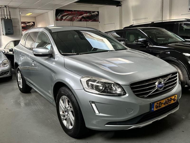 Gebraucht Volvo XC60 181 PS (133 kW) 2015 Grau SUV