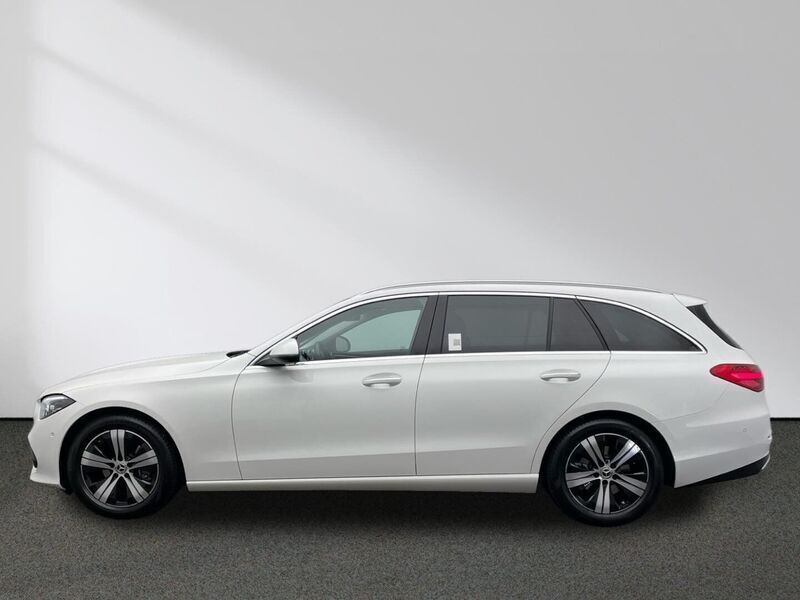 Gebraucht Mercedes C180 Avantgarde 170 PS (125 kW) 2023 Weiß Kombi