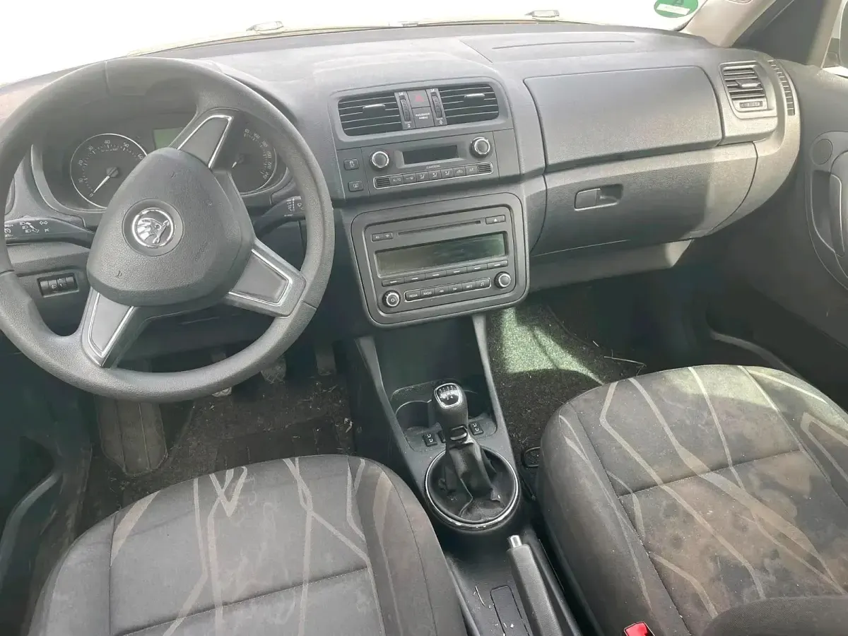 Gebraucht Skoda Roomster 86 PS (63 kW) 2014 Silber Van / Kleinbus