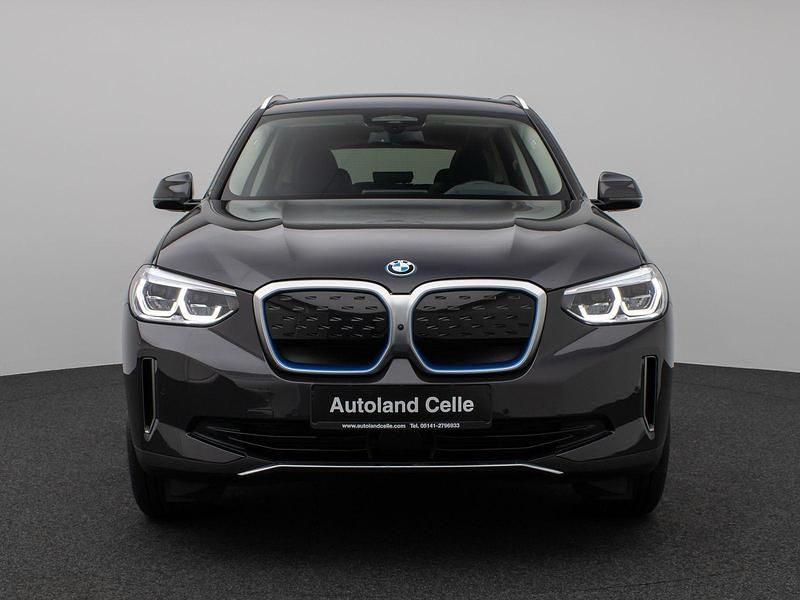 Gebraucht BMW iX3 Impressive 210 kW (286 PS) 2021 Sophistograu brillanteffekschwarz SUV