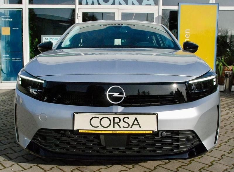 Usado Opel Corsa 101 HP (74 kW) 2025 Prateado Sedan